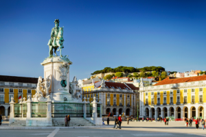 Lisboa suspende novas licenças de Alojamento Local